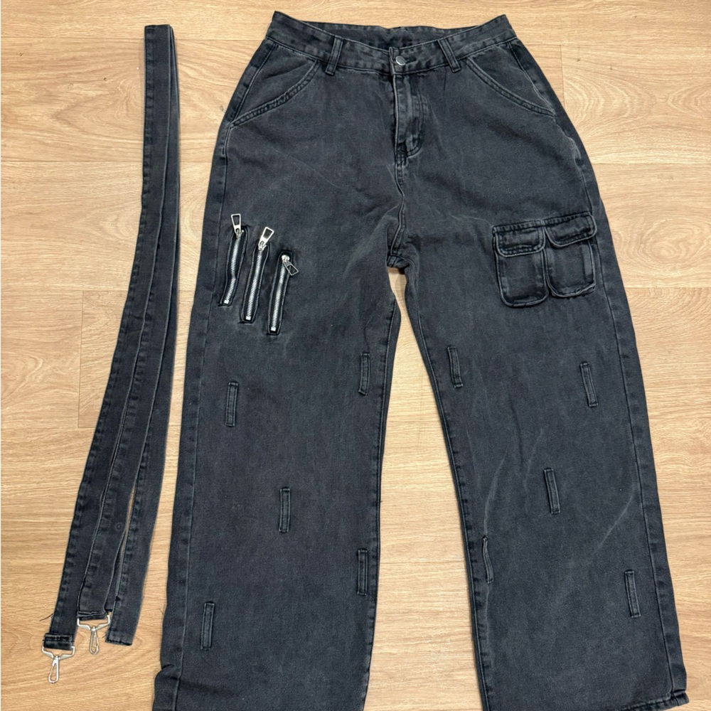 Trendy Black Cargo Pants with Zipper Accents